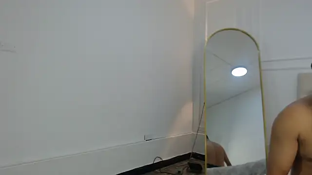 Snapshot of charlotte_dante212 chatting on 12-15-25, 04:17 charlotte dante212 online show from 12-15-25, 04:17