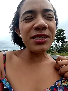 Snapshot of charlotte_dante212 chatting on 01-05-26, 05:27 charlotte dante212 online show from 01-05-26, 05:27