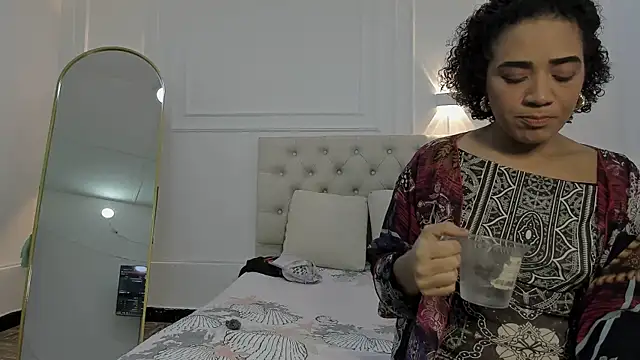 Snapshot of charlotte_dante212 chatting on 02-11-26, 03:55 charlotte dante212 online show from 02-11-26, 03:55