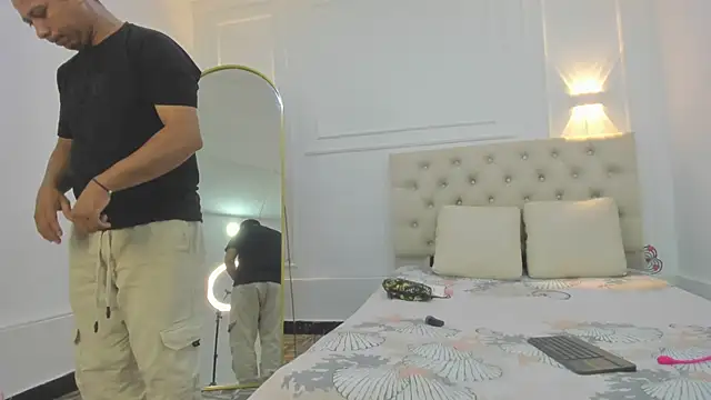 Snapshot of charlotte_dante212 chatting on 02-17-26, 03:47 charlotte dante212 online show from 02-17-26, 03:47