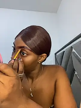 zaracollins01 online show from 04-17-26, 01:19