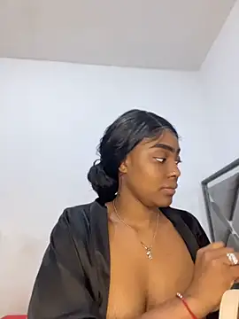 zaracollins01 online show from 05-26-26, 11:23