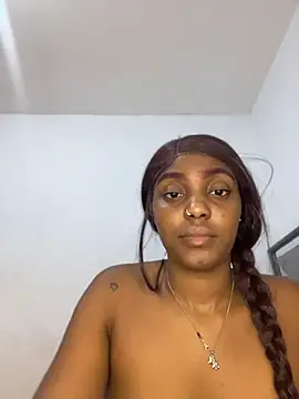zaracollins01 online show from 06-17-26, 12:35