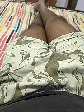 Snapshot of hunk7714 chatting on 11-15-25, 03:30 hunk7714 online show from 11-15-25, 03:30