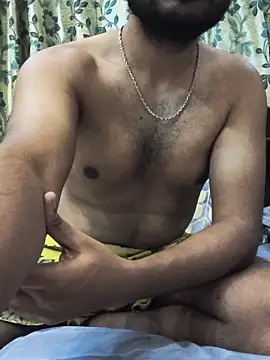 Snapshot of hunk7714 chatting on 11-19-25, 06:52 hunk7714 online show from 11-19-25, 06:52