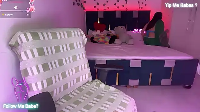 Snapshot of Blackwidow_08 chatting on 10-19-25, 06:41 Blackwidow 08 online show from 10-19-25, 06:41