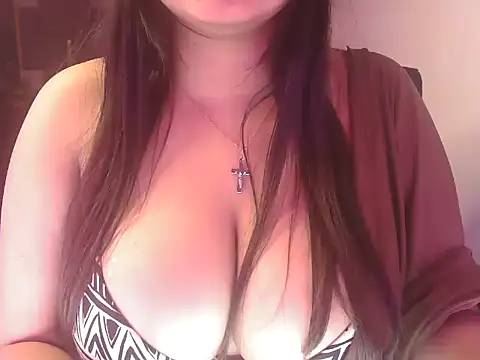 Snapshot of Blackwidow_08 chatting on 01-17-26, 04:54 Blackwidow 08 online show from 01-17-26, 04:54