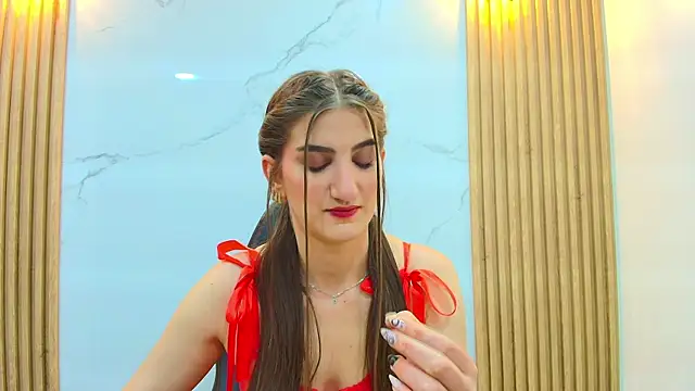 Dafne castro  online show from 07-18-26, 06:12