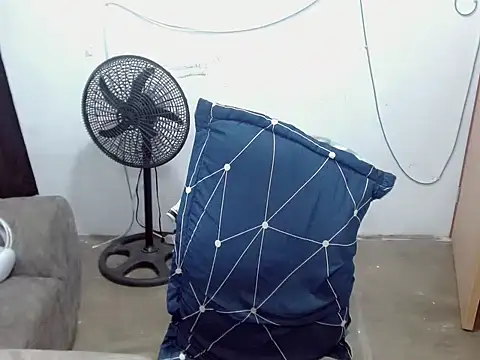 Dulce2415 online show from 04-21-26, 02:51