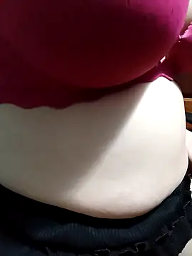 Snapshot of Tasu774 chatting on 11-12-25, 02:01 Tasu774 online show from 11-12-25, 02:01