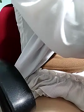 Snapshot of Tasu774 chatting on 11-14-25, 01:15 Tasu774 online show from 11-14-25, 01:15