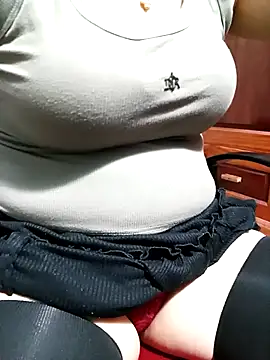 Snapshot of Tasu774 chatting on 02-14-26, 09:11 Tasu774 online show from 02-14-26, 09:11