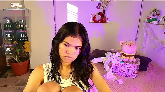 emycarver09 online show from 11-22-25, 11:42