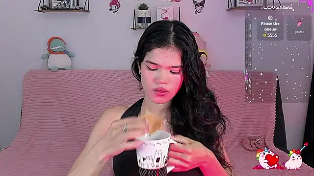 emycarver09 online show from 03-08-26, 11:58