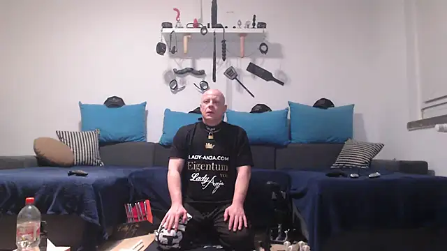 Snapshot of Sklave-Sille chatting on 02-09-26, 06:23 Sklave-Sille online show from 02-09-26, 06:23