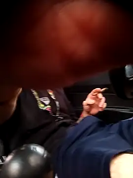 Snapshot of DebutingPathway chatting on 10-13-25, 01:00 DebutingPathway online show from 10-13-25, 01:00