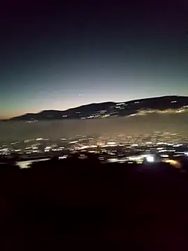 Snapshot of DebutingPathway chatting on 10-24-25, 10:11 DebutingPathway online show from 10-24-25, 10:11