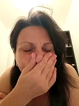 jessyca  online show from 10-04-25, 07:34