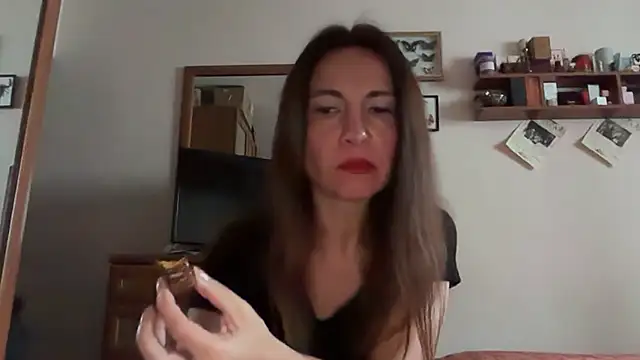 Cyreluna online show from 11-10-25, 12:04