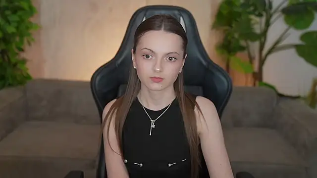 Snapshot of _Dasha_054 chatting on 02-18-26, 03:30 Dasha 054 online show from 02-18-26, 03:30