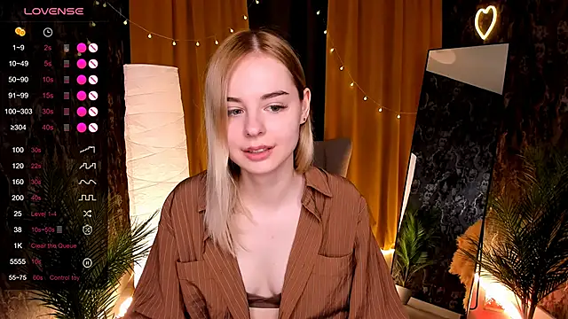 LillianShine online show from 04-26-26, 07:50