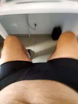 Snapshot of hpp66 chatting on 11-20-25, 03:23 hpp66 online show from 11-20-25, 03:23