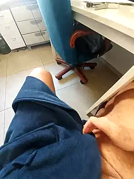 Snapshot of hpp66 chatting on 02-24-26, 10:24 hpp66 online show from 02-24-26, 10:24