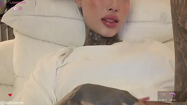 belllbonniie online show from 04-22-26, 07:59