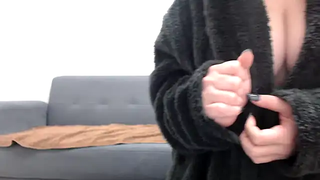 Snapshot of --MIYUKI chatting on 03-02-26, 11:50 --MIYUKI online show from 03-02-26, 11:50