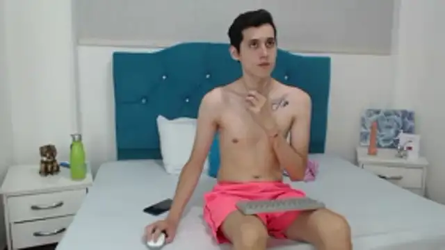 Snapshot of LuigiMarchetti chatting on 02-27-26, 07:58 LuigiMarchetti online show from 02-27-26, 07:58