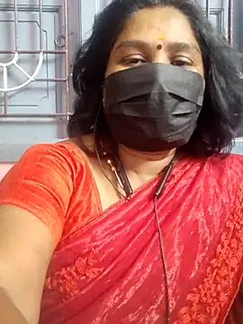 Snapshot of Tamil_Azhaghi25 chatting on 06-10-26, 05:45 Tamil Azhaghi25 online show from 06-10-26, 05:45
