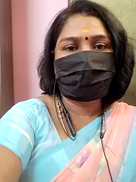 Snapshot of Tamil_Azhaghi25 chatting on 06-27-26, 07:02 Tamil Azhaghi25 online show from 06-27-26, 07:02