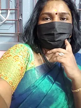 Snapshot of Tamil_Azhaghi25 chatting on 06-28-26, 06:47 Tamil Azhaghi25 online show from 06-28-26, 06:47