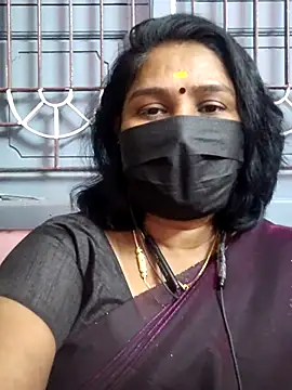 Snapshot of Tamil_Azhaghi25 chatting on 07-01-26, 03:45 Tamil Azhaghi25 online show from 07-01-26, 03:45
