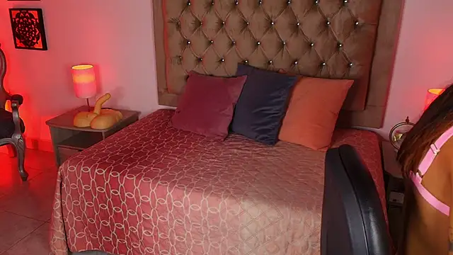 dulce fresa  online show from 12-05-25, 12:25