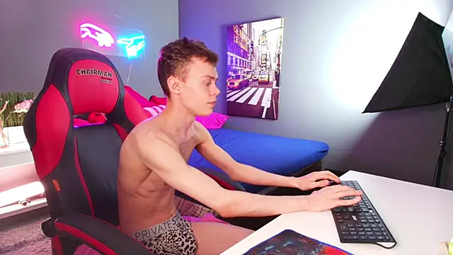 Brad Myles online show from 10-01-25, 02:45