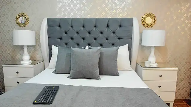 Snapshot of ZoeWilliis chatting on 10-03-25, 12:35 ZoeWilliis online show from 10-03-25, 12:35