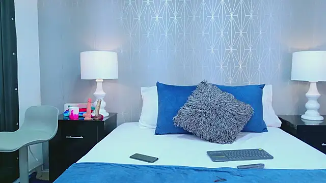 Snapshot of ZoeWilliis chatting on 03-13-26, 12:34 ZoeWilliis online show from 03-13-26, 12:34