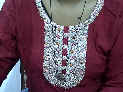 Hott Noor online show from 09-08-25, 02:16