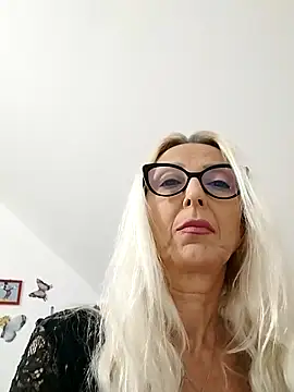 Snapshot of _sexyBLONDE46_ chatting on 10-04-25, 07:23 sexyBLONDE46 online show from 10-04-25, 07:23