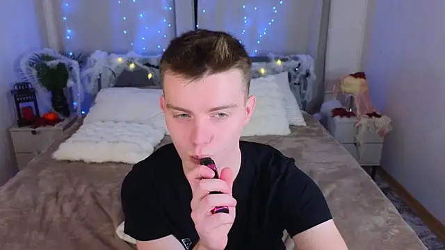 Snapshot of happy_de1mos chatting on 10-23-25, 09:46 happy de1mos online show from 10-23-25, 09:46