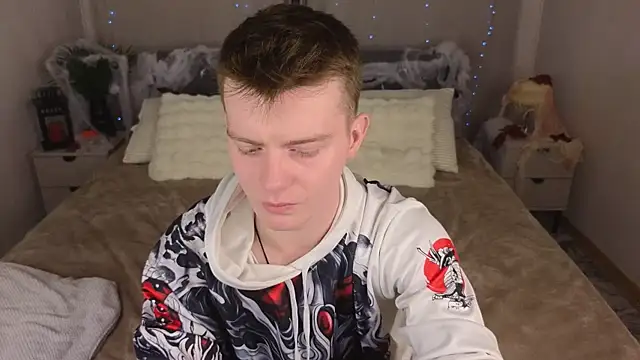 Snapshot of happy_de1mos chatting on 10-29-25, 09:38 happy de1mos online show from 10-29-25, 09:38