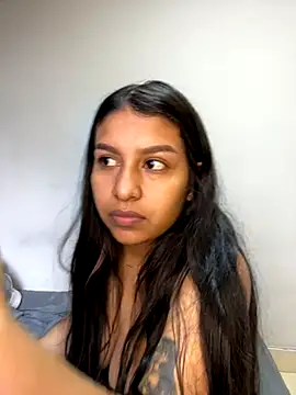 Snapshot of _Chloe_Smith chatting on 10-10-25, 01:10 Chloe Smith online show from 10-10-25, 01:10