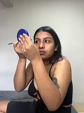 Snapshot of _Chloe_Smith chatting on 10-21-25, 03:35 Chloe Smith online show from 10-21-25, 03:35