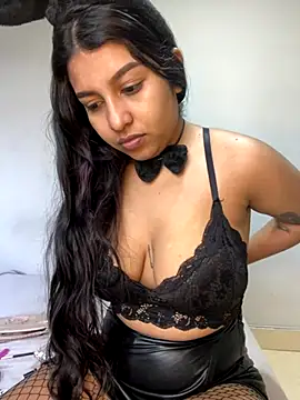 Snapshot of _Chloe_Smith chatting on 10-31-25, 02:40 Chloe Smith online show from 10-31-25, 02:40