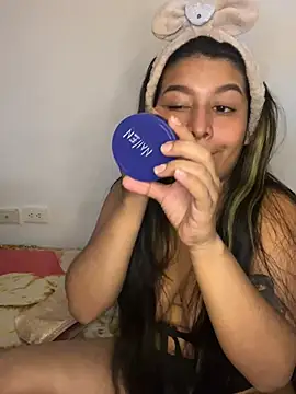 Snapshot of _Chloe_Smith chatting on 03-25-26, 10:05 Chloe Smith online show from 03-25-26, 10:05