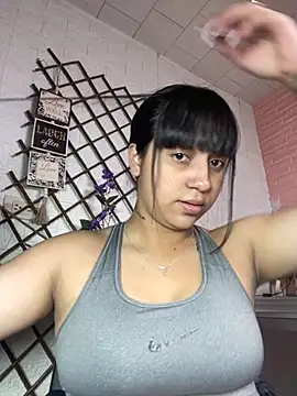 Snapshot of Sophi_Kalifa chatting on 10-14-25, 02:07 Sophi Kalifa online show from 10-14-25, 02:07