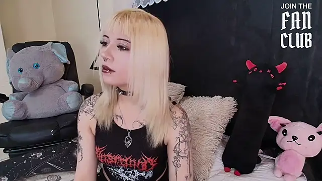 IvyBelle  online show from 07-27-26, 11:17