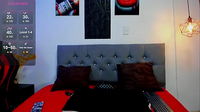 Nicolas James Sc online show from 10-10-25, 01:32