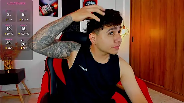 Nicolas James Sc online show from 12-18-25, 01:39